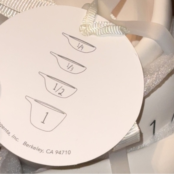 NWT Rae Dunn Artisan Magenta White Kitchen Ceramic Measuring Cups 4 PC Set - Picture 4 of 7